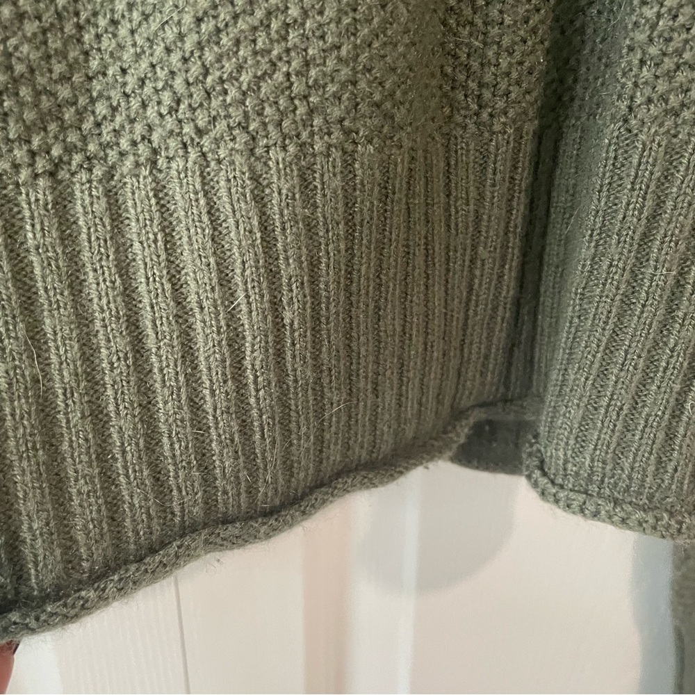 Streetwear Society Forest Green Turtleneck Sweater small - Picture 2 of 6